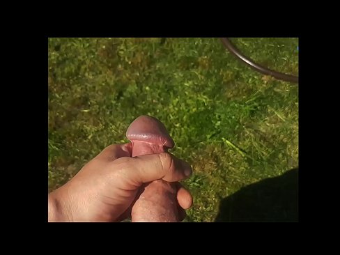 ❤️ Hot hottie gets kanyang pink puki fucked at cums sa isang pumulandit sa isang summer garden Homemade porn sa porn tl.porn-evooli.ru